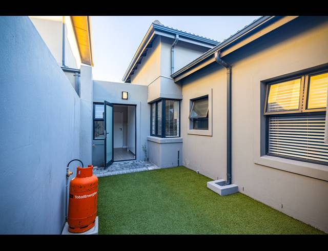 4 BEDROOM FREEHOLD FOR SALE IN SAGEWOOD